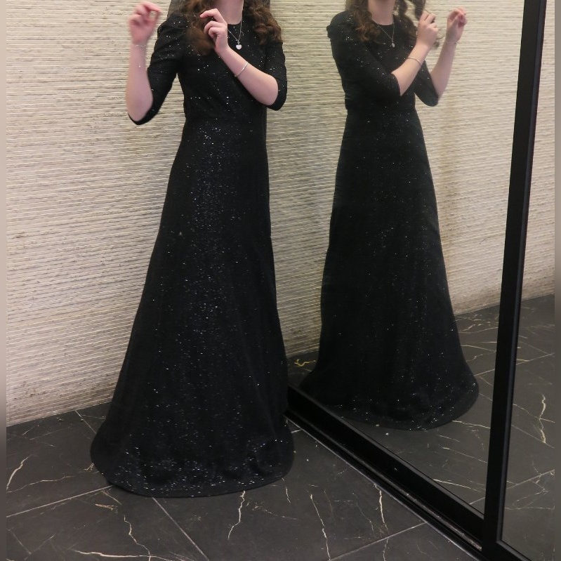 שמלות שחורות  של רחל סיטבון