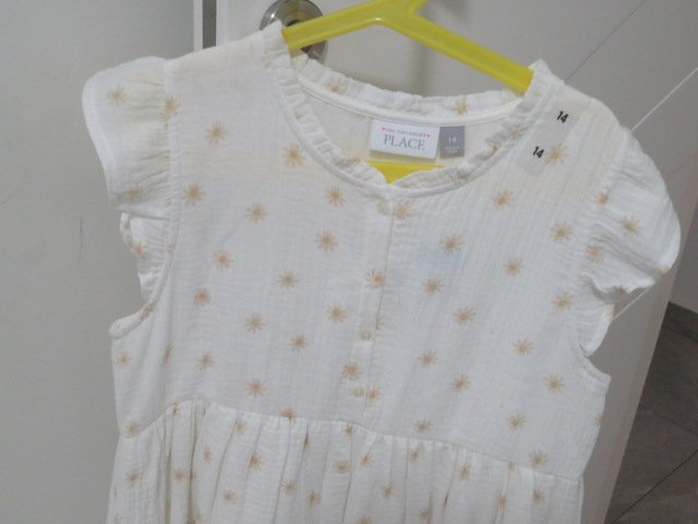 שמלה לילדה PLACE מידה 14 
(באורך מתאים לילדה בת 10)