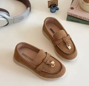 נעלי מוקסין מהממות לילדים מידה 25 ו32 נמכר כי המידות תואמות למידות 23-24 ו 30-31