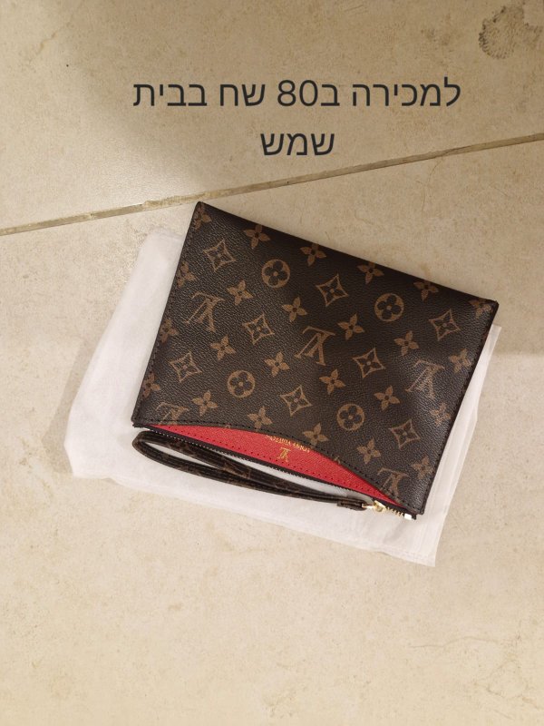 למכירה ארנק מותג מוסתר