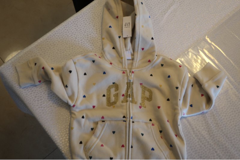 קפוצון מתוק מGAP מידה 3 מתאים למידה 4