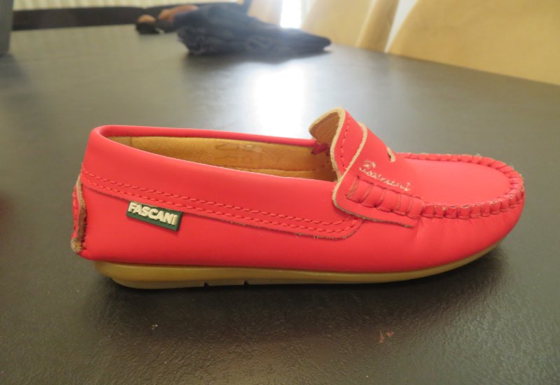 מידה 25
מחנות שו אוניו בירושלים