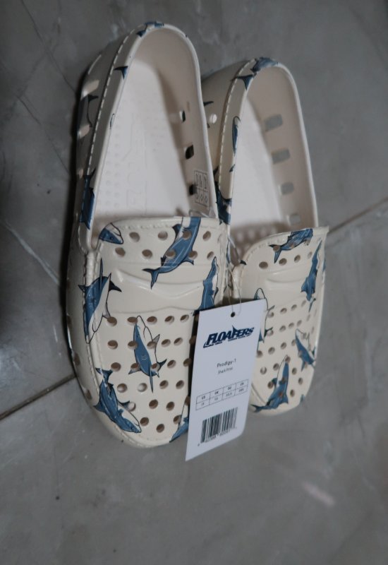 נעלי פלופרס חדשות ( לא  נלבשו כלל )
מידה 1 - תואם מידה 31\32
נמכרות עקב טעות במידה