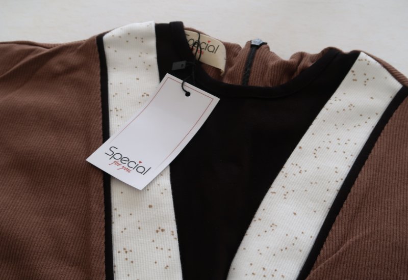 חולצה יפה, נוחה ואיכותית, מתאימה ליום יום וליציאות.
מתאים להנקה, מידה S (קצת גדולה)
חדשה עם התוית!
נמכרת עקב חוסר התאמה במידה.