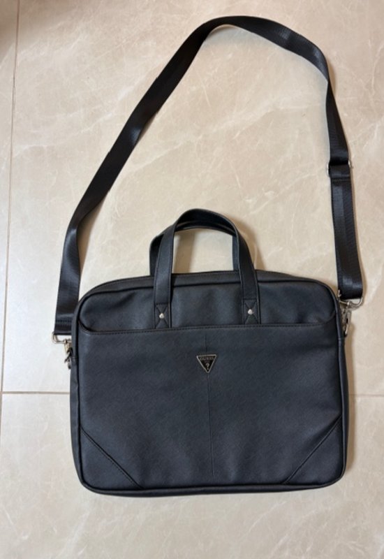 תיק מחשב מותג guess