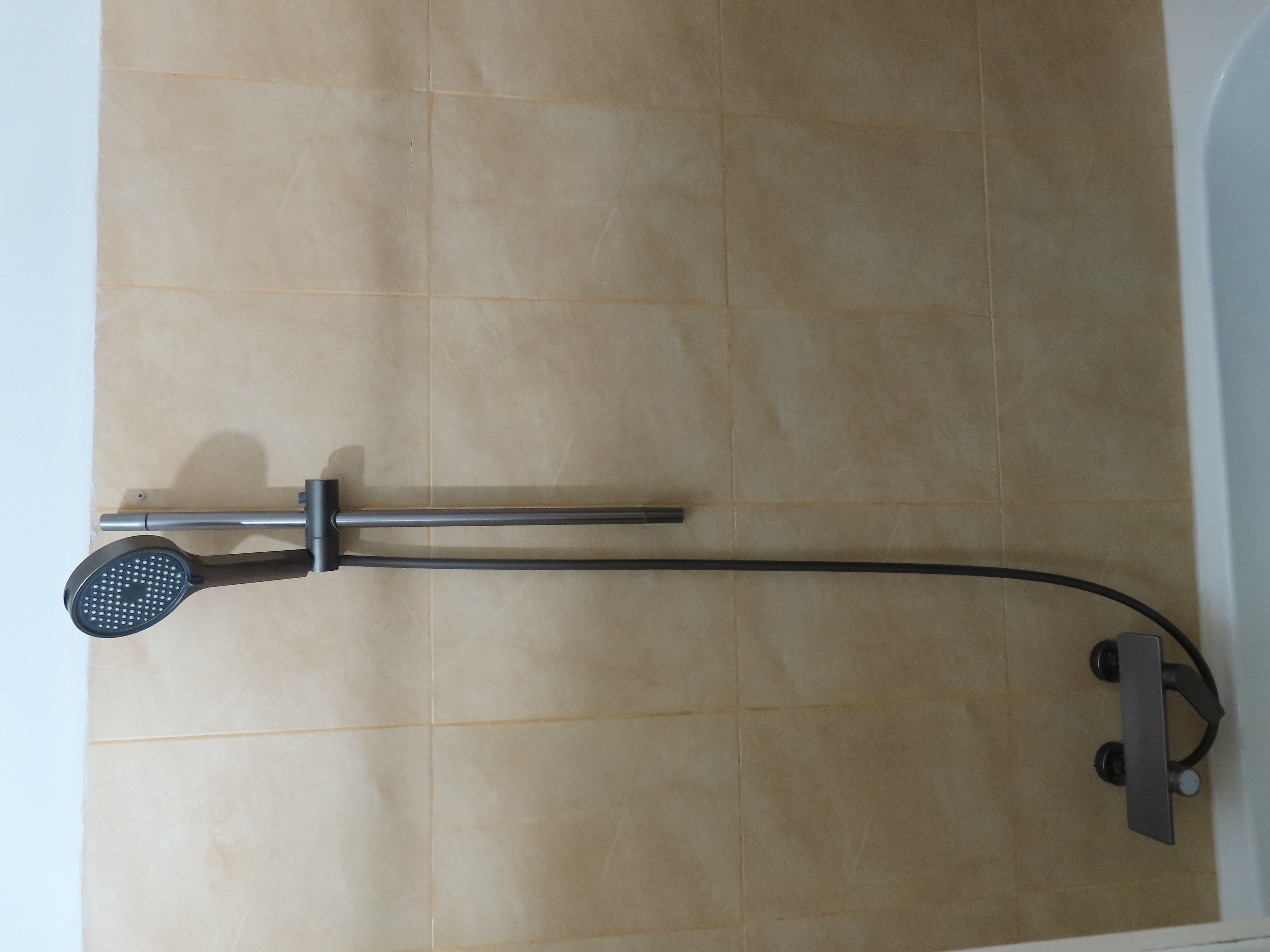 מערכת ברזים לאמבטיה