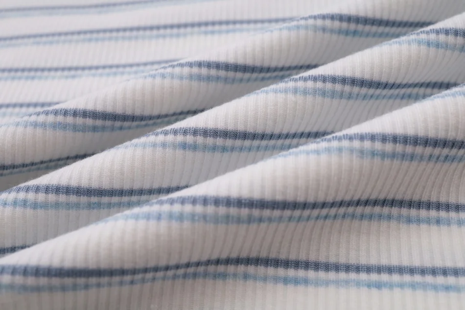 חולצת פסים שרוול קצר