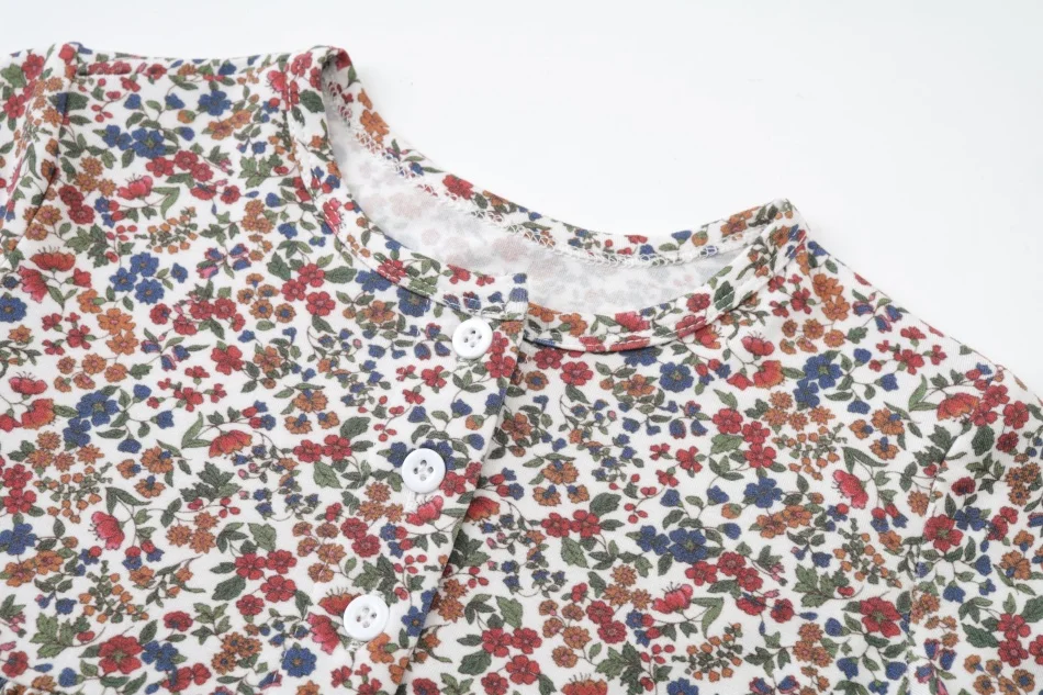 חולצת טריקו פרחונית